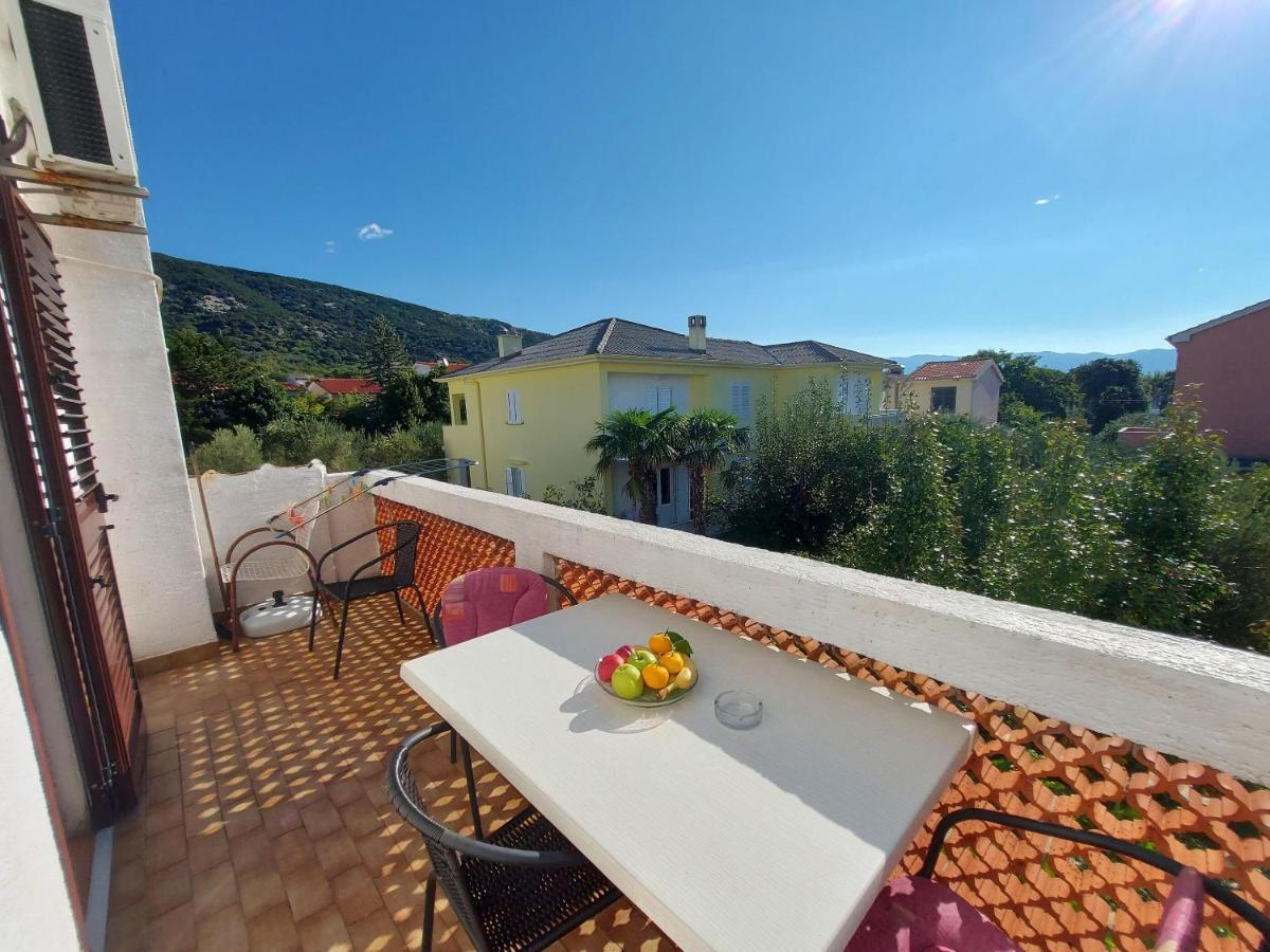 Apartments Fam Tomasic Baška Exterior foto